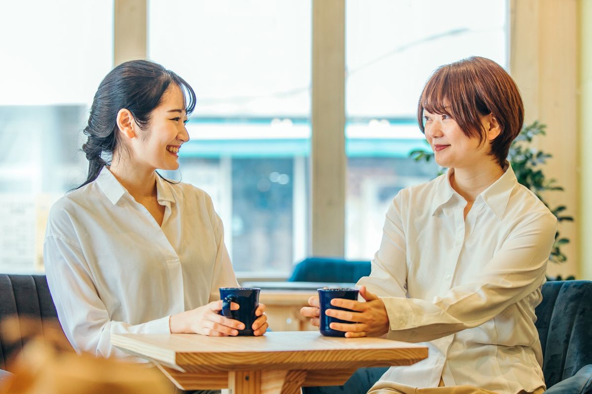 打ち合わせをする二人